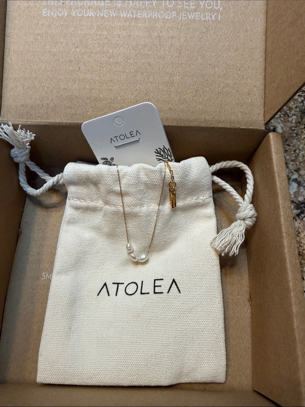 Atolea dainty Gold Pearl Bracelet in White and Gold